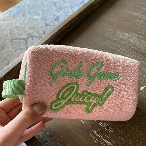 Juicy Couture Handbags - Juicy Couture Girls Gone Juicy Vintage Cosmetic Bag